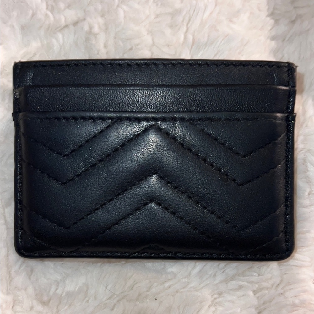 Gucci Black and Gold Quilted Leather Key Card Holder - Picture 2 of 2